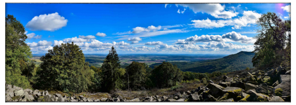 Blick vom Kleinen Gleichberg in´s Heldburger Land